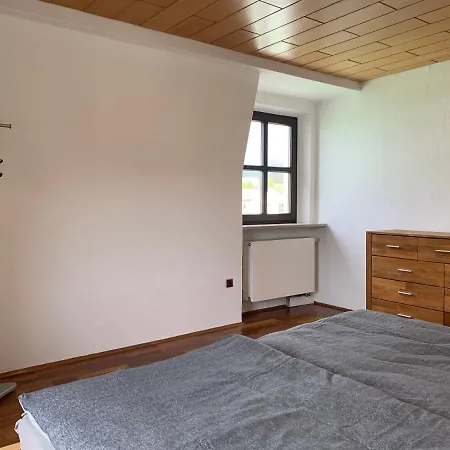 Apartman Mit Pool Und Grillplatz In