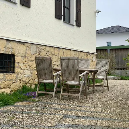 Mit Pool Und Grillplatz In Řezno