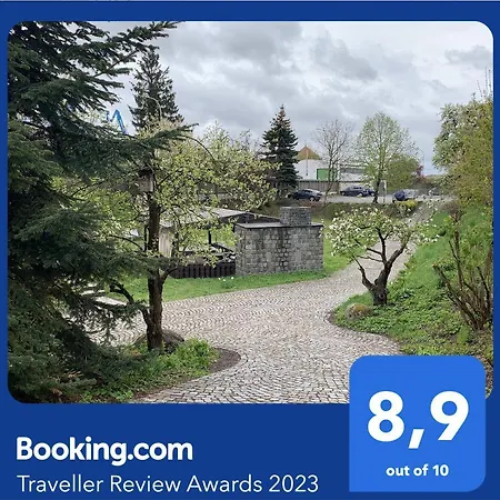 Mit Grillplatz In