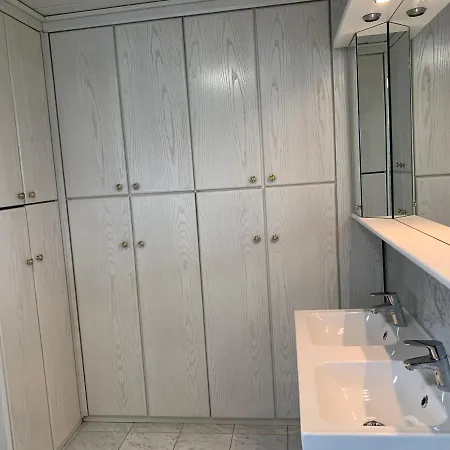 Mit Grillplatz In Apartment Regensburg