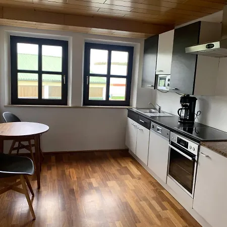 Mit Pool Und Grillplatz In Apartmán Řezno