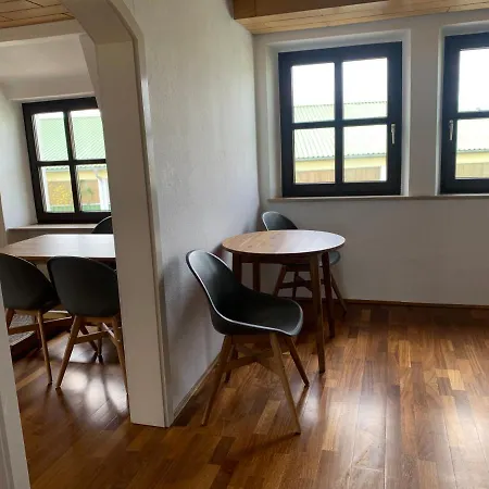 Apartmán Mit Pool Und Grillplatz In *