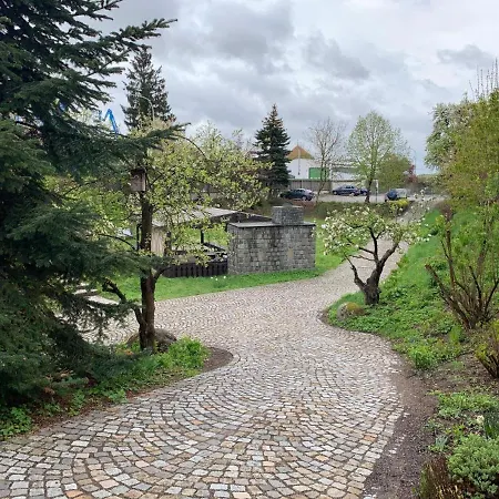 Apartmán Mit Pool Und Grillplatz In *