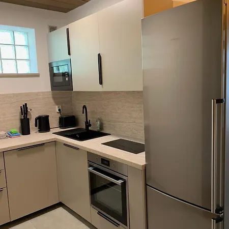 Mit Pool Und Grillplatz In * Ratyzbona