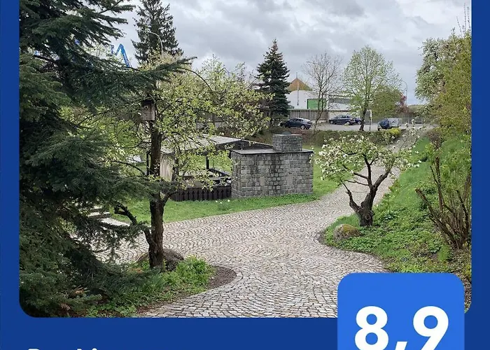 Mit Pool Und Grillplatz In